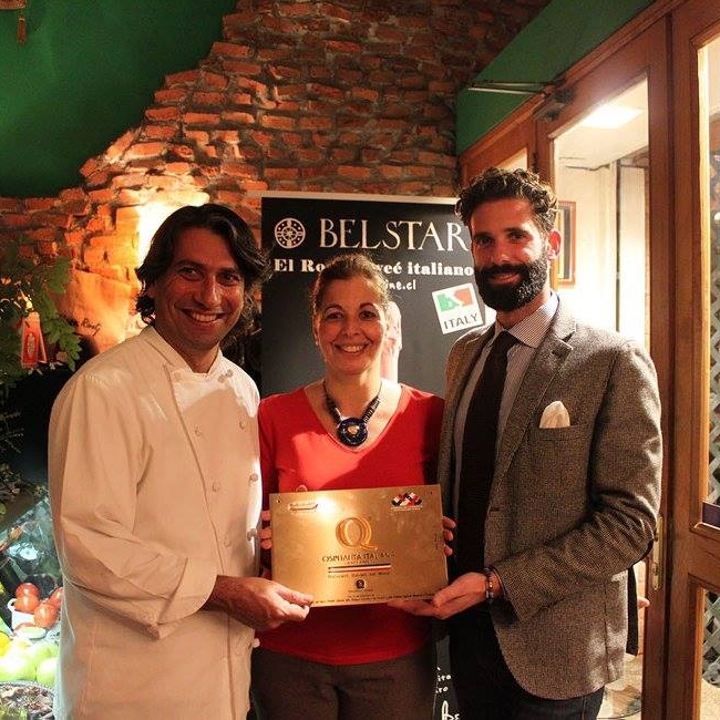 Camit entrega Reconoscimiento Ospitalità Italiana a Rivoli Ristorante